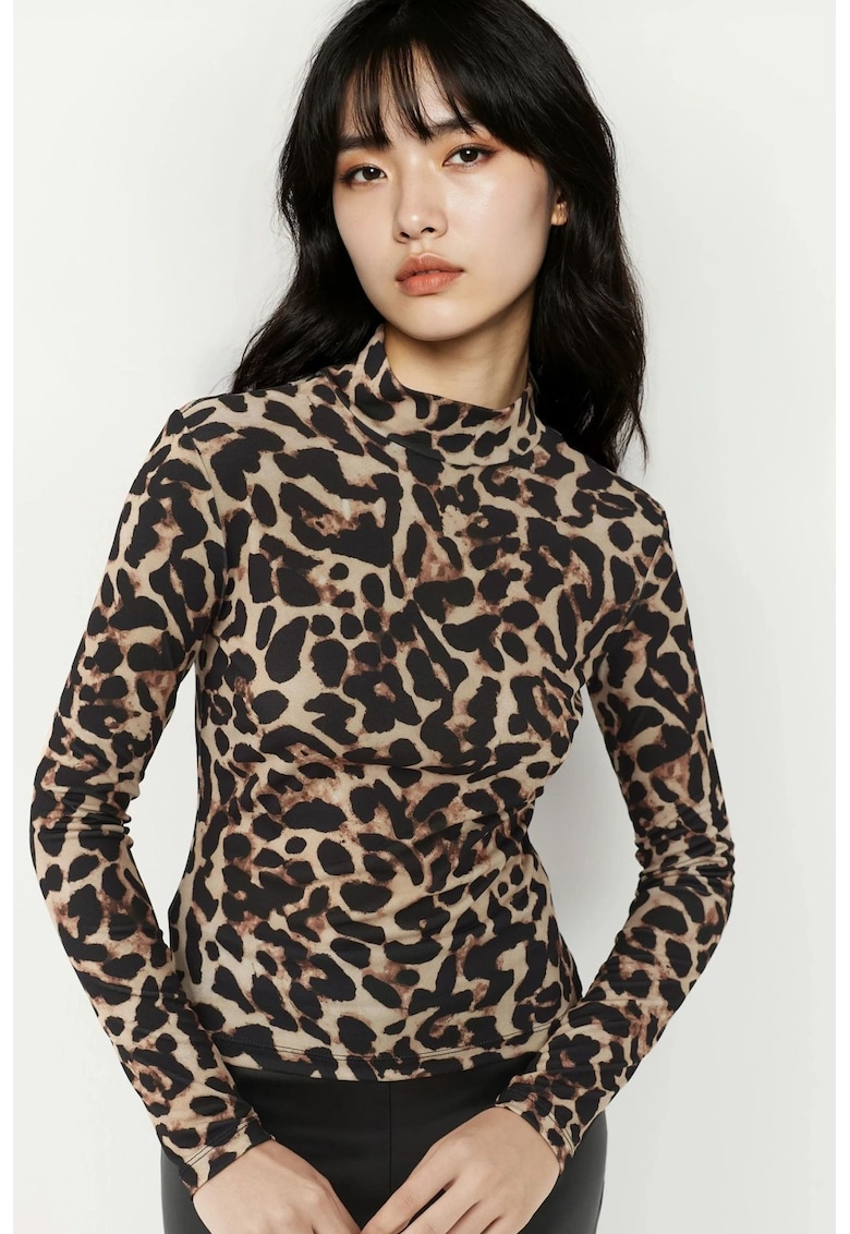 Oferte la Bluza dama -  guler pe jumatate - imprimeu leopard - tricot - negru/maro