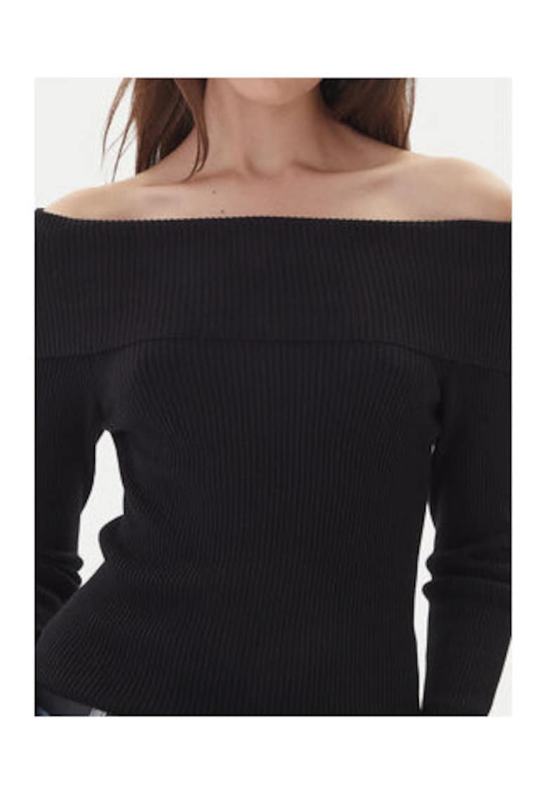 Oferte la Pulover Dama -  Negru - 63% viscoza - 37% poliamida - OS