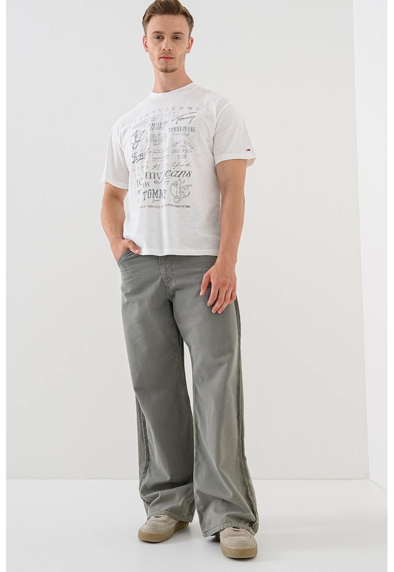 Oferte la Tricou cu decolteu la baza gatului si imprimeu - Negru stins/Alb murdar