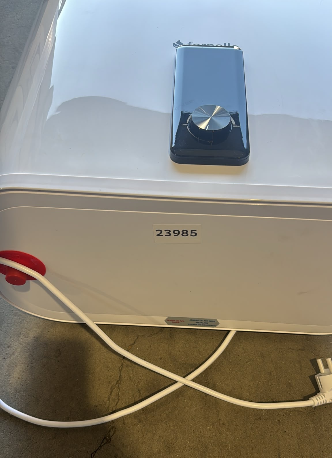 Oferte la PRODUS RESIGILAT NOU USOR LOVIT IN PERFECTA STARE DE FUNCTIONARE 23985 !!!Boiler electric Fornello AQUACALDA Flat  50 Litri 2000 watt reglaj extern al temperaturii poliuretan expandat montare Verticala sau Orizontala grad de protecție IPX4