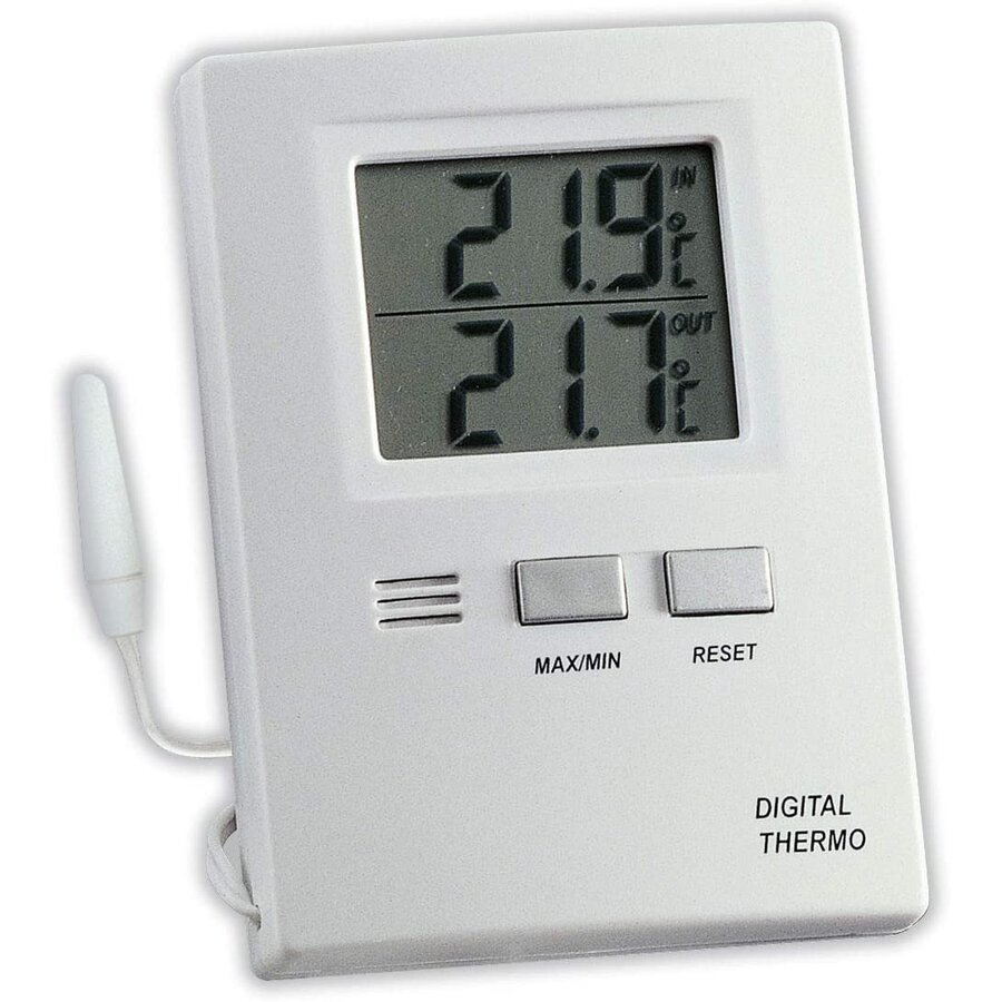 Oferte la Digital indoor/outdoor thermometer 30.1012 (white)
