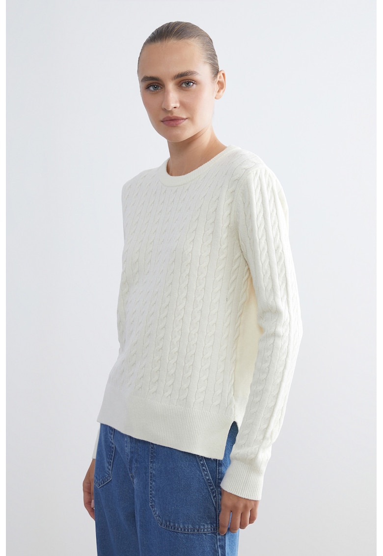 Pulover cu model torsade - Alb
