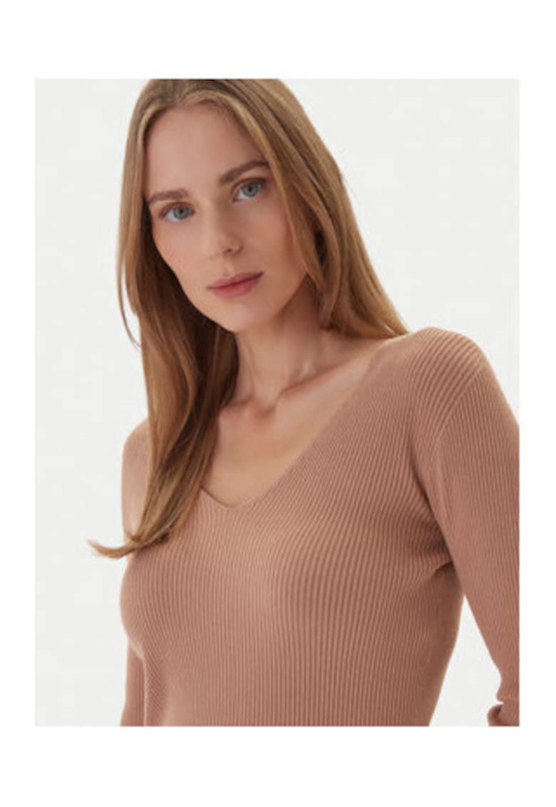 Pulover dama -  Bej - 63% viscoza - 37% poliamida -