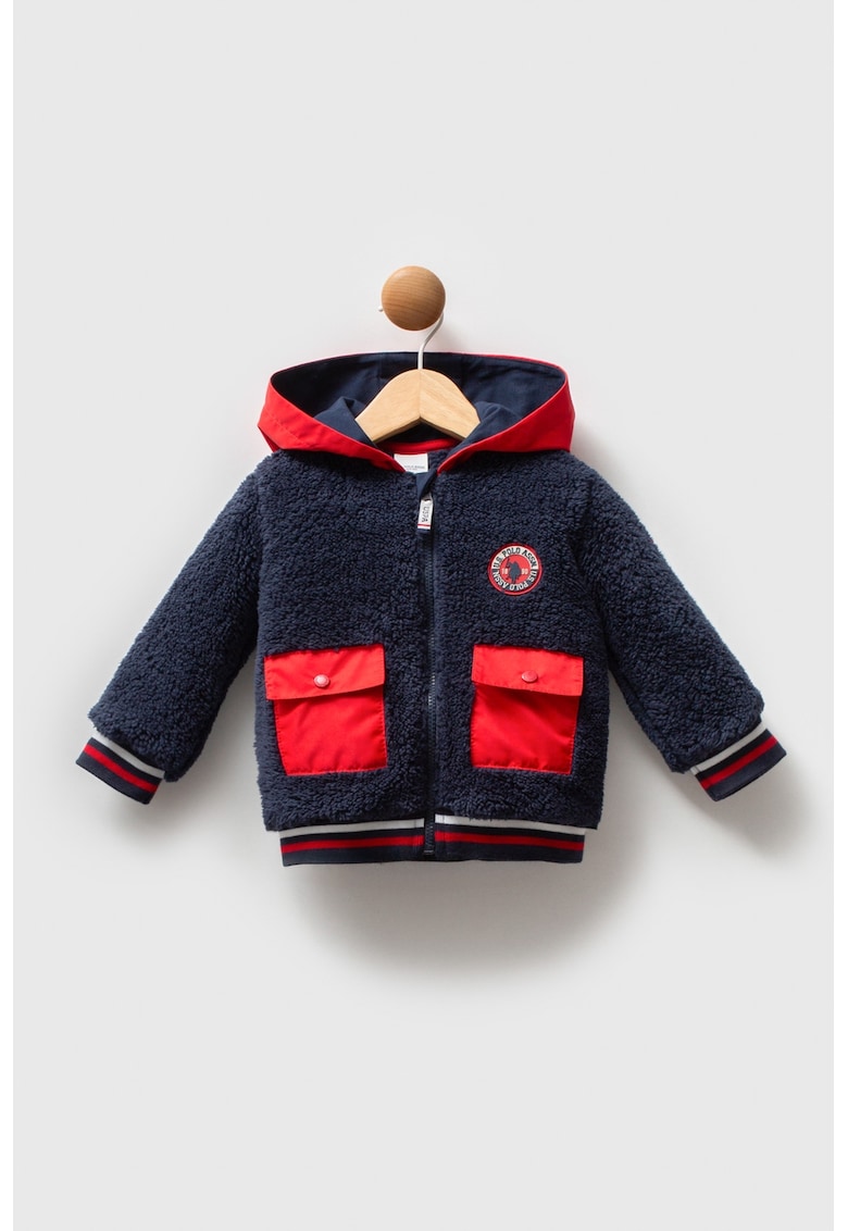 Geaca din material teddy cu buzunare cu clapa - Rosu/Albastru inchis