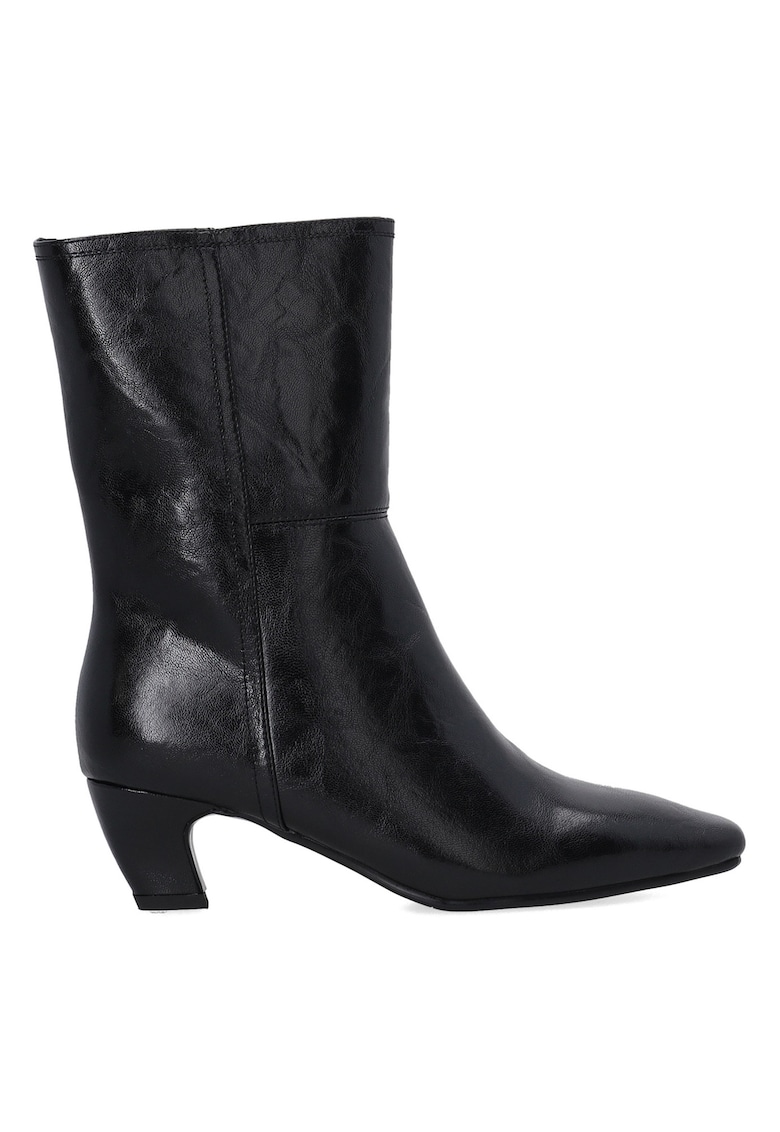 Cizme din piele cu toc -