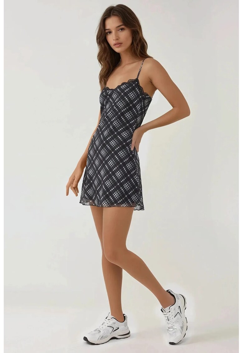 Rochie mini imprimeu detalii din dantela
