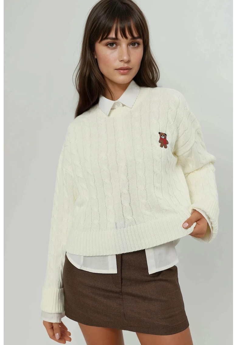 Pulover dama -  tricotat cu impletitura si broderie - alb - tricot