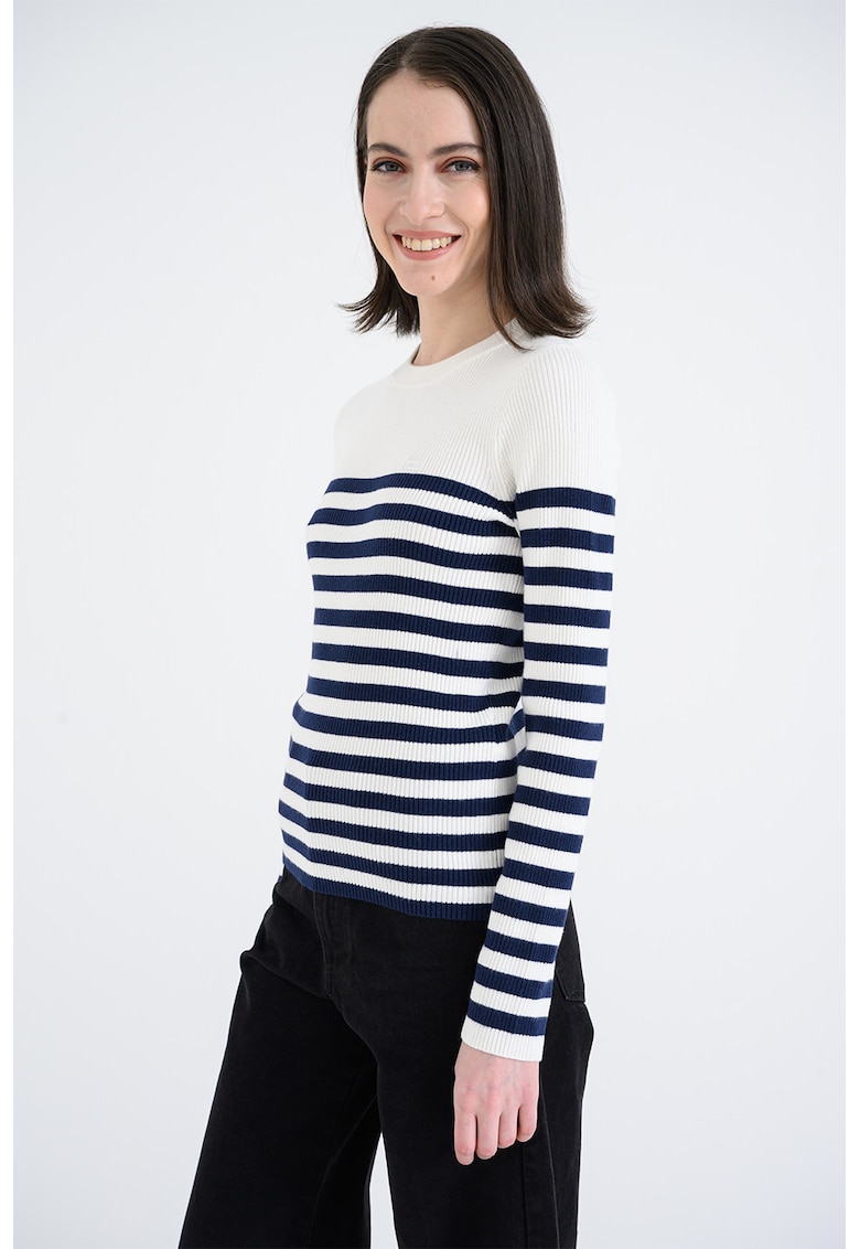 Pulover slim fit cu model in dungi si aspect striat - Alb optic/Bleumarin